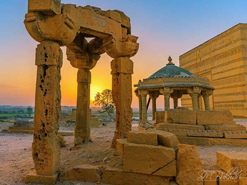 Historical Places Pakistan Tour. Makeli Necropolis Thatta SIndh